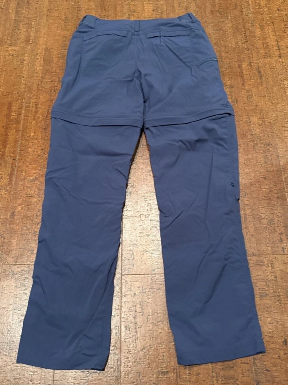 Bass Pro Shops World Wide Sportsman Women’s 4 Blue Fishing Convertible Pants - Picture 2 of 6